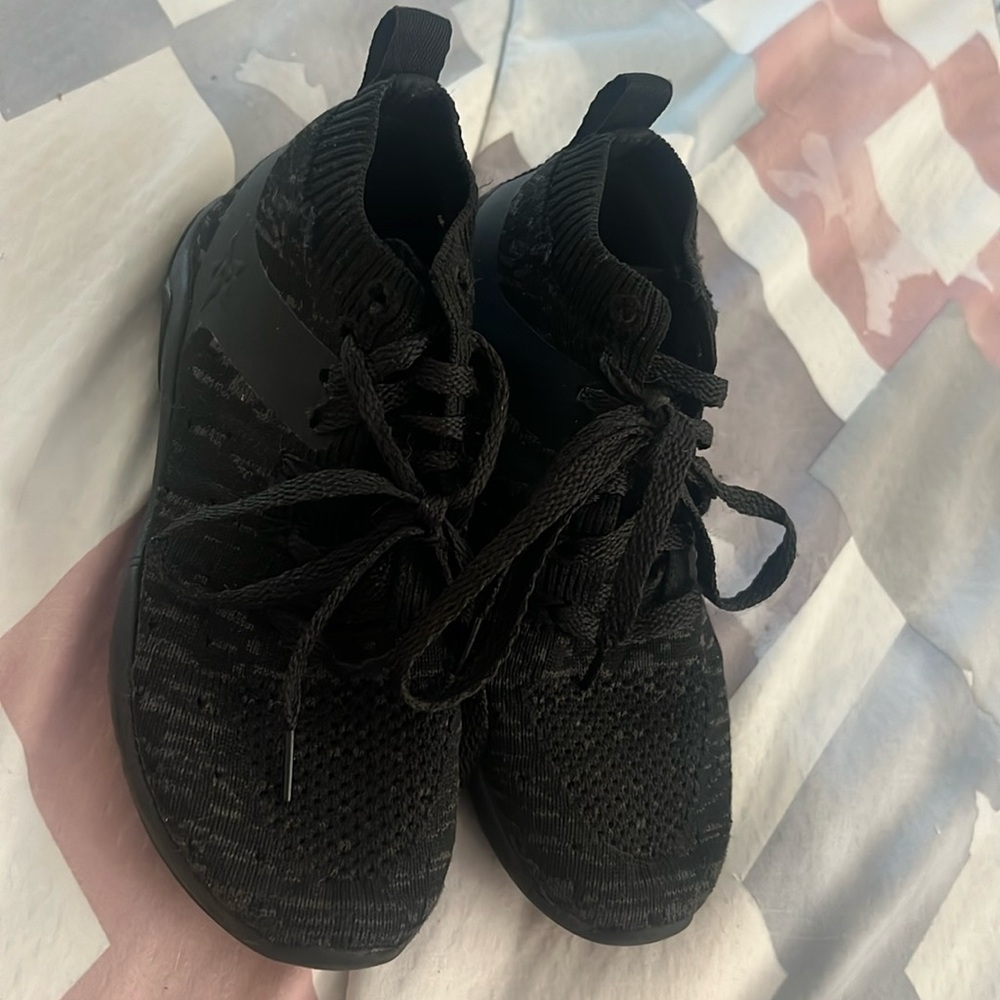 Black Rebel Revolution- EUC!! Size Y13